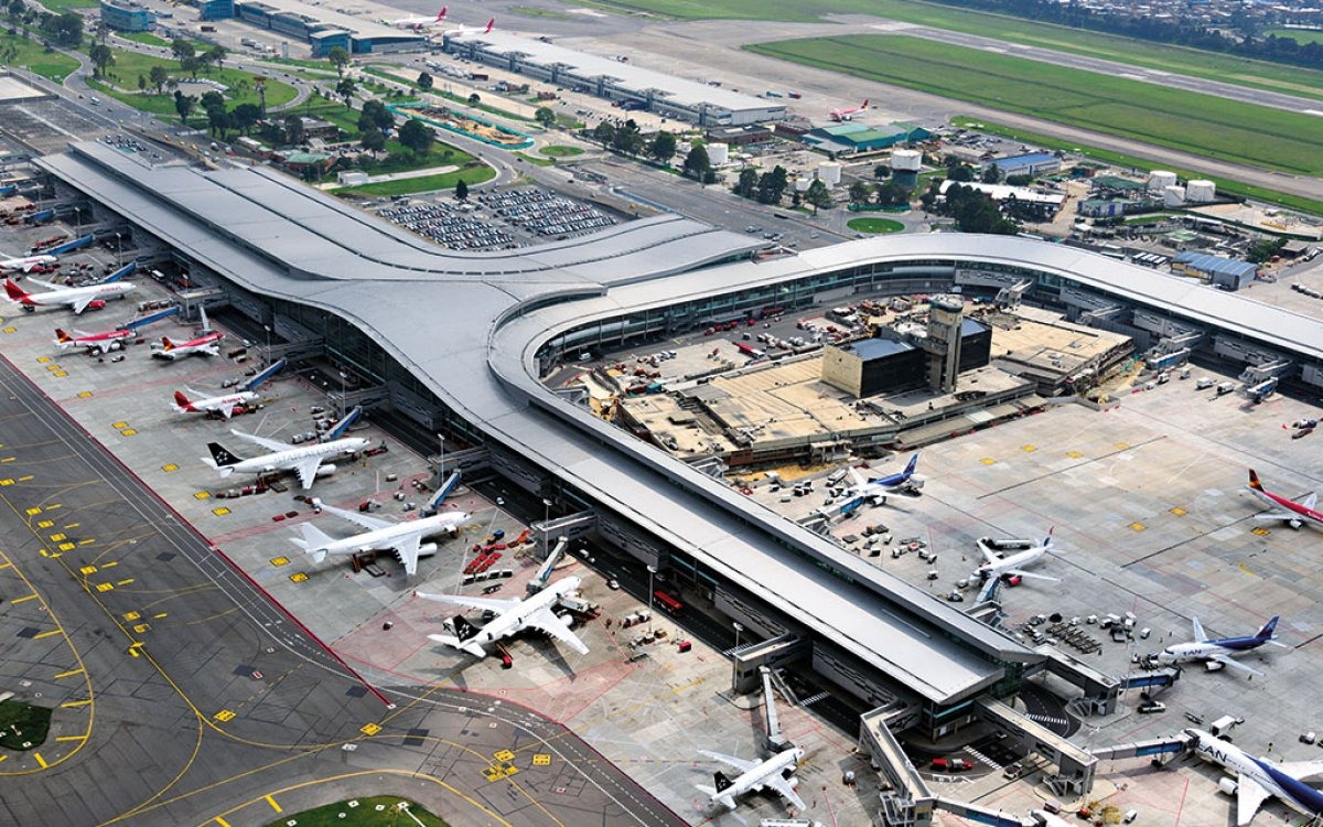 Aeropuerto Internacional El Dorado - Skytech