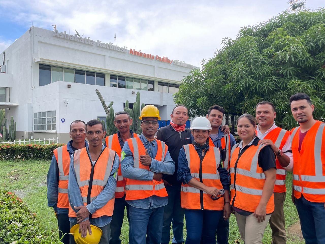 Skytech SAS - Ingeniería Aeroportuaria Colombia